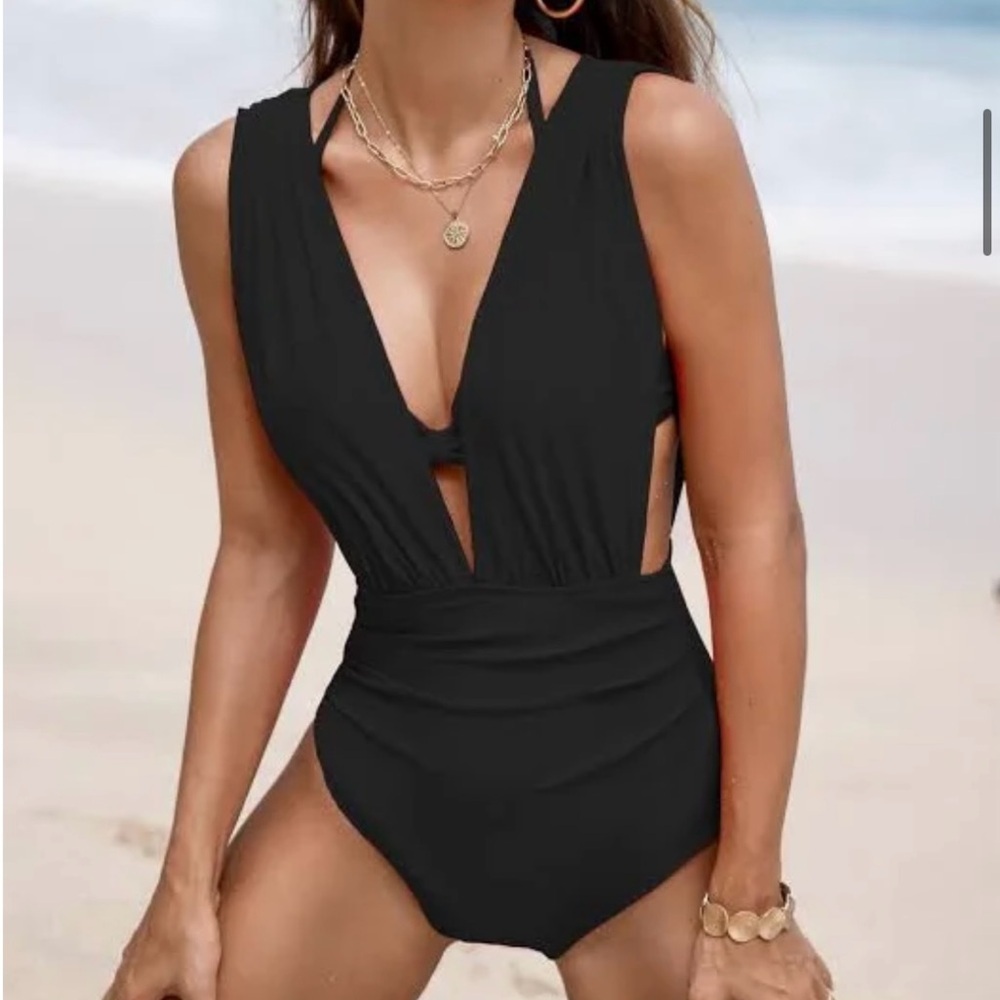 Cupshe Black Bikini Swimsuit Medium